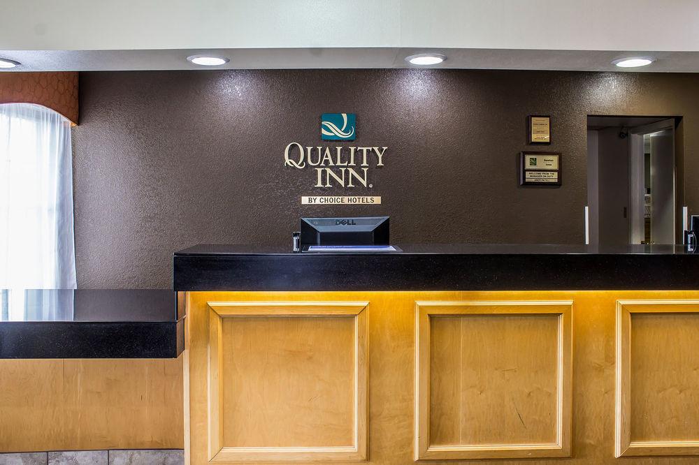 Quality Inn Newton At I-80 المظهر الخارجي الصورة