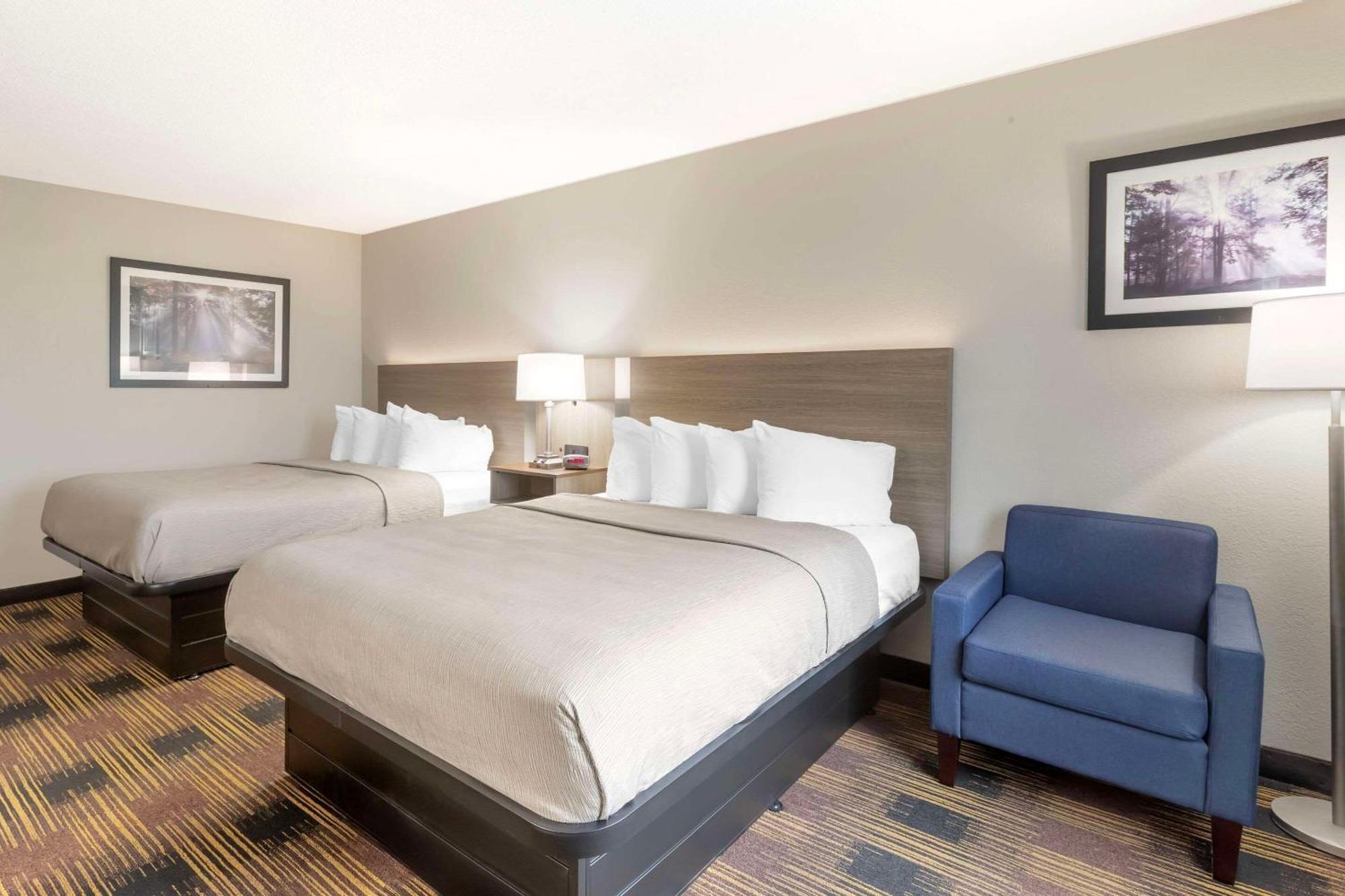 Quality Inn Newton At I-80 المظهر الخارجي الصورة