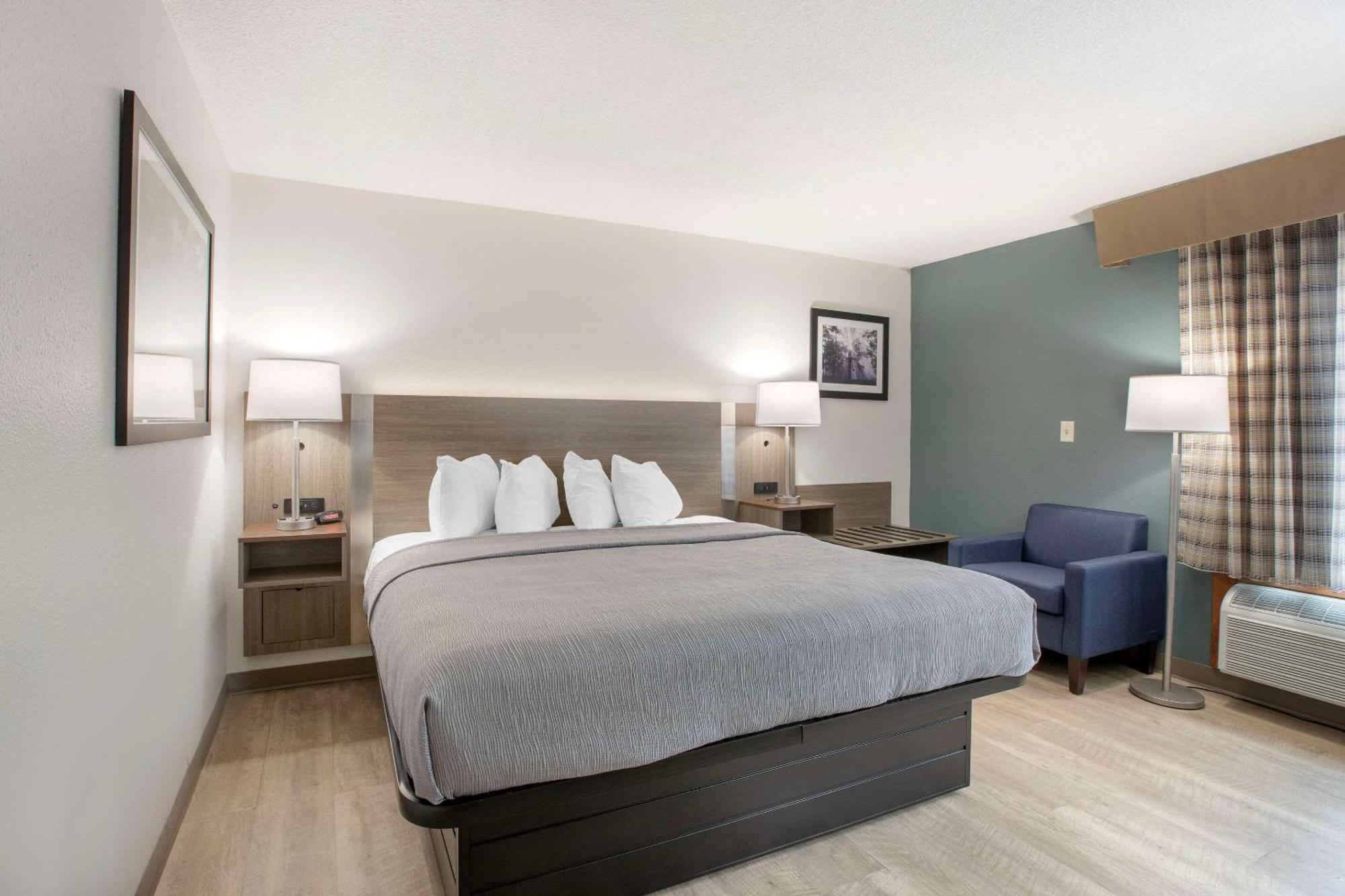Quality Inn Newton At I-80 المظهر الخارجي الصورة