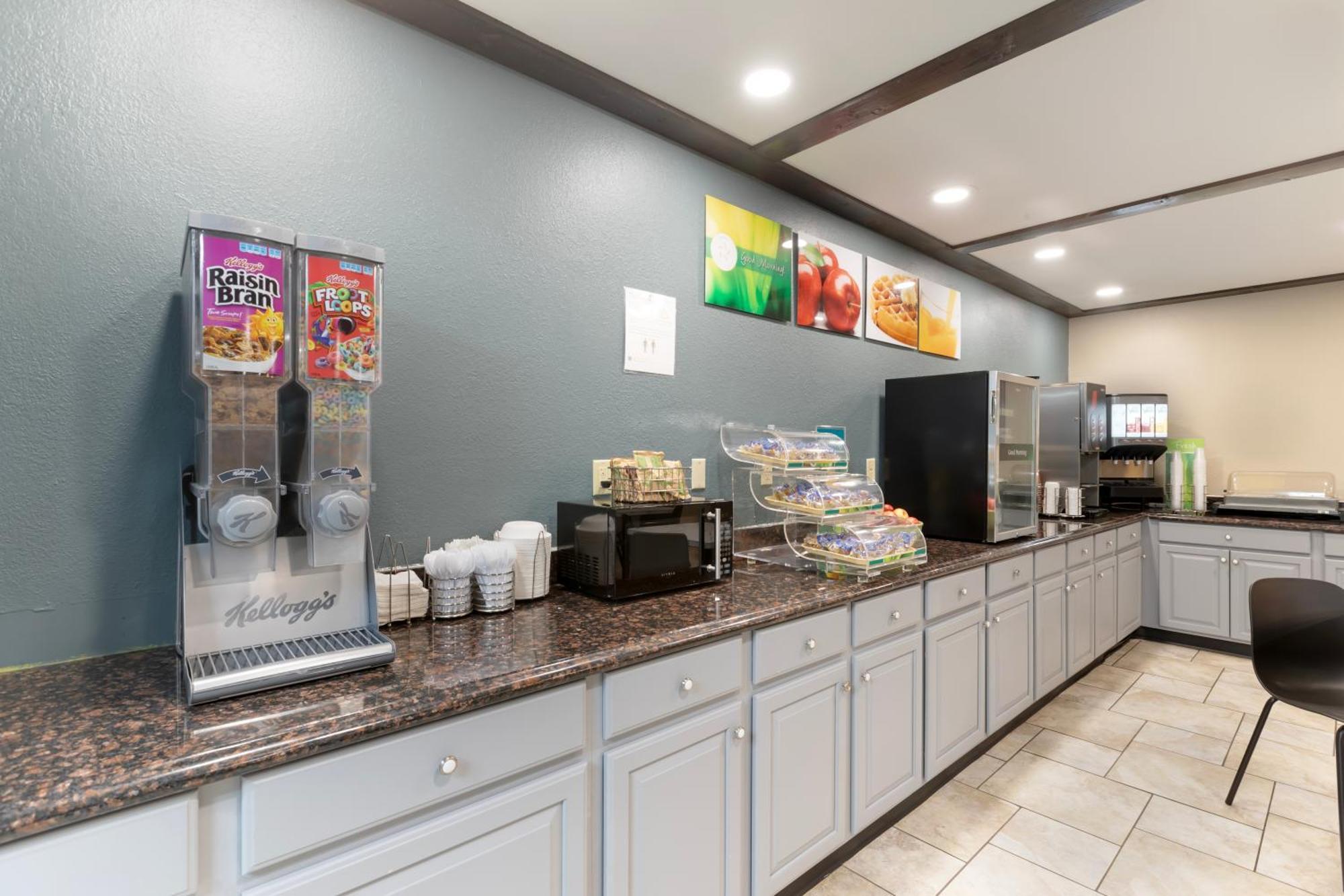 Quality Inn Newton At I-80 المظهر الخارجي الصورة