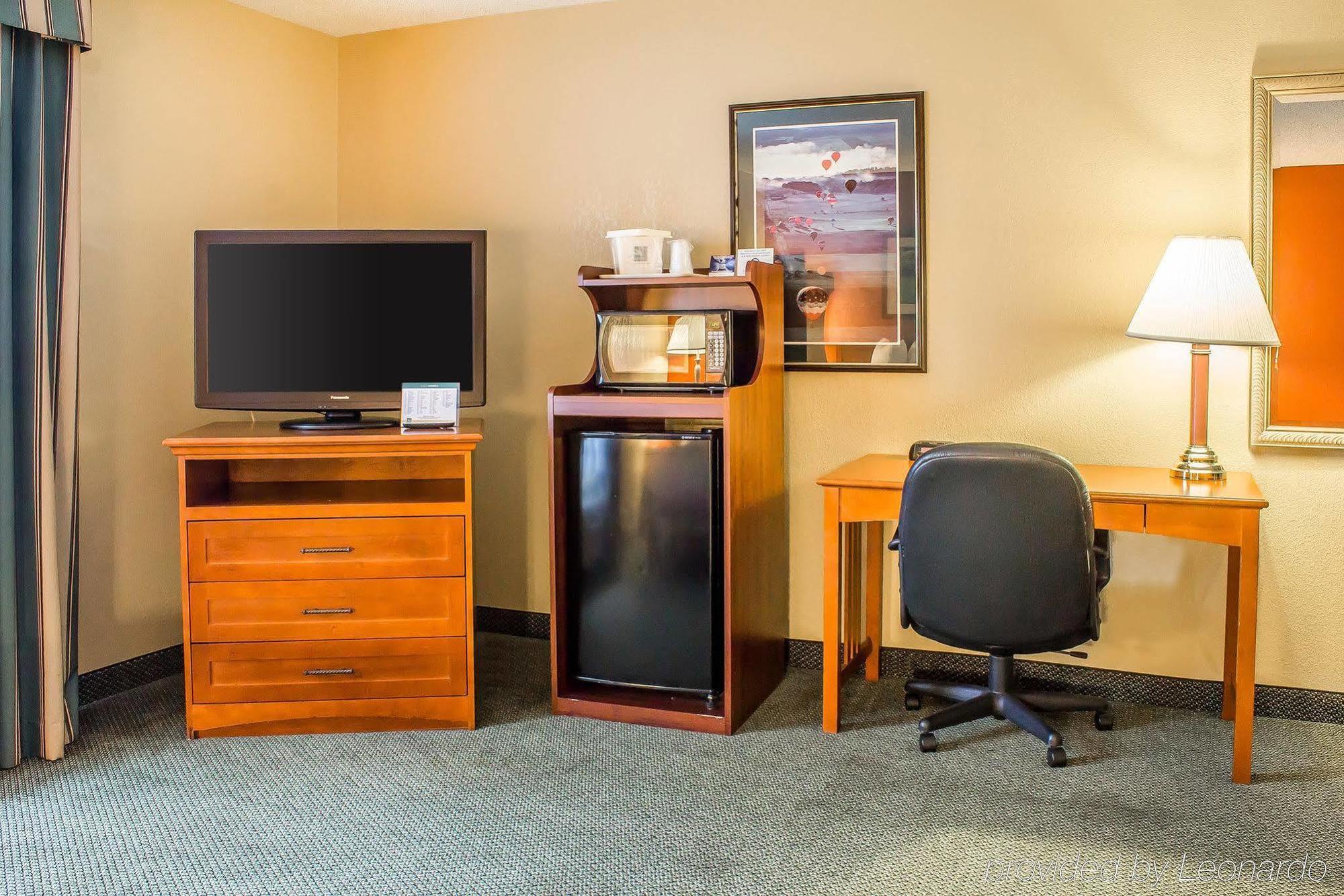 Quality Inn Newton At I-80 المظهر الخارجي الصورة