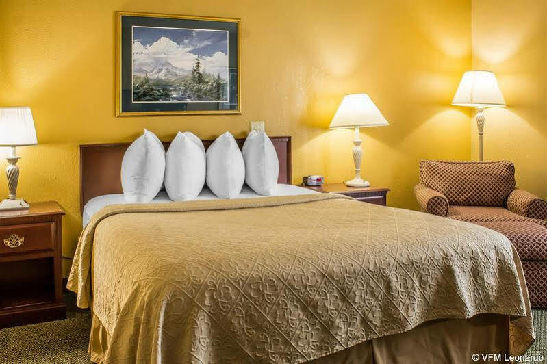 Quality Inn Newton At I-80 المظهر الخارجي الصورة